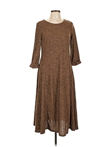 Sandra Darren Casual Dress (view 1)