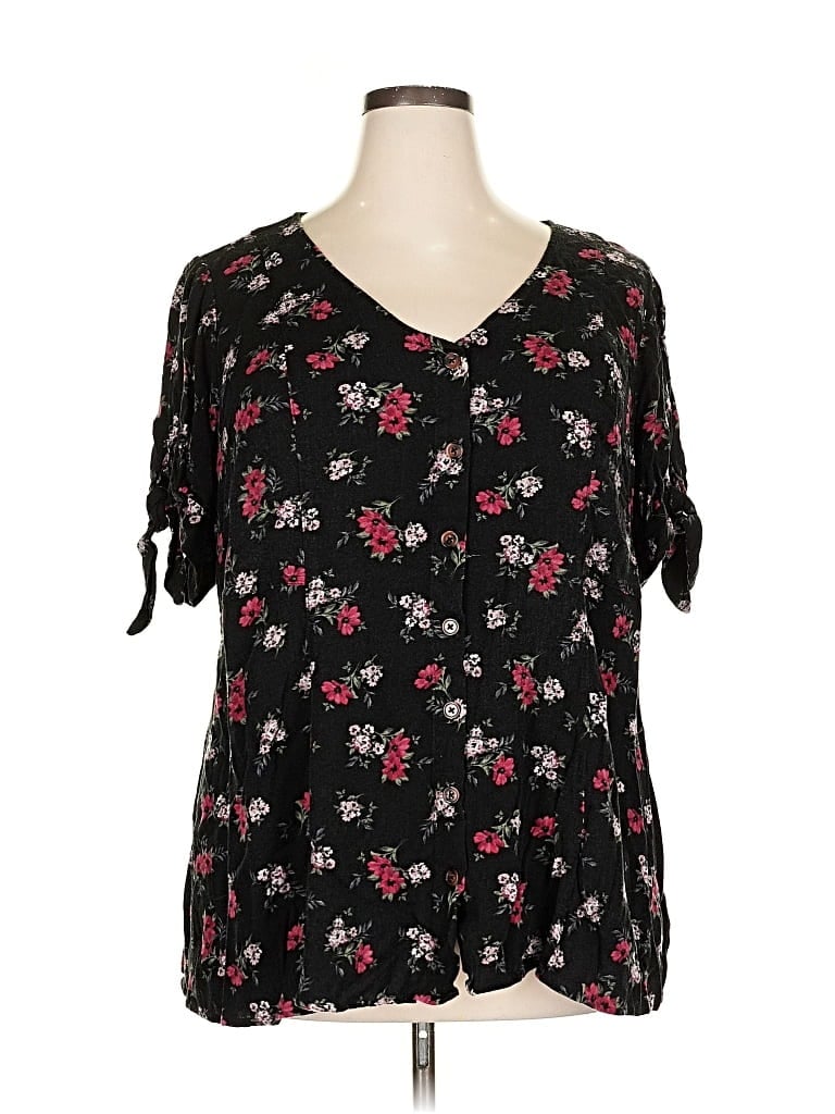Pre-owned Torrid Short Sleeve Blouse In Black