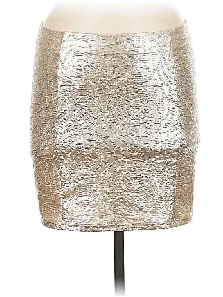 Pre-owned Guess Formal Skirt In Silver