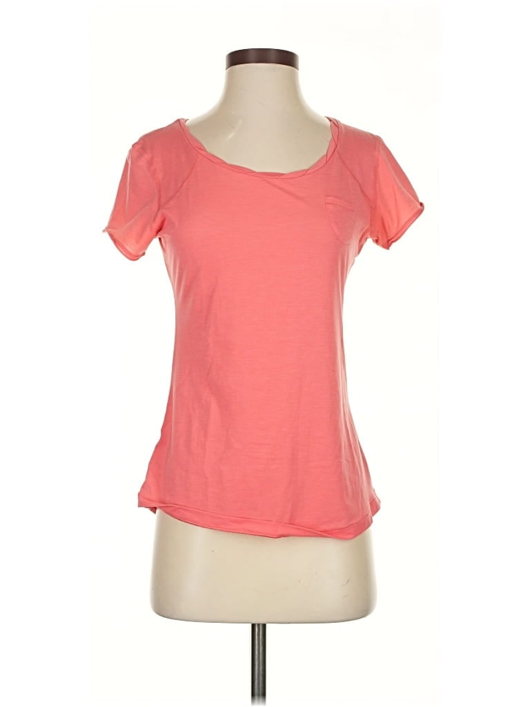 Pre-owned Lucy Short Sleeve T-shirt In Pink
