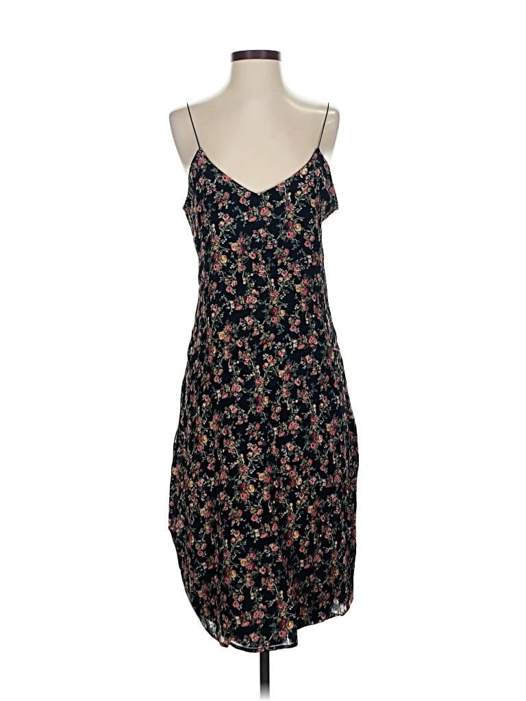 Pre-owned Volcom Casual Dress In Black