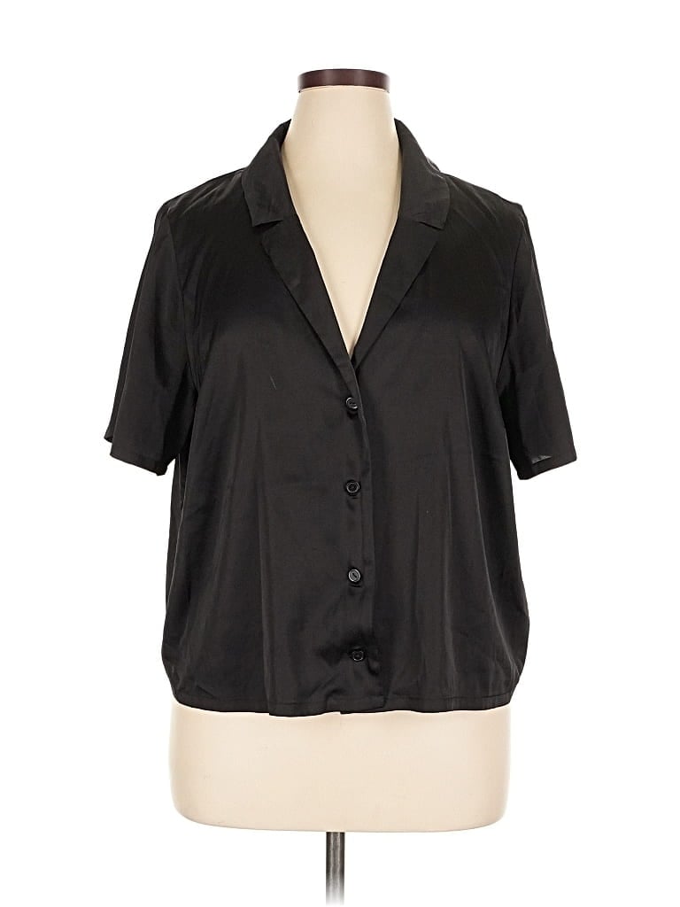 Pre-owned Divided By H&m Short Sleeve Blouse In Black