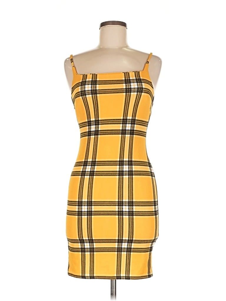 Pre-owned Almost Famous Casual Dress In Yellow