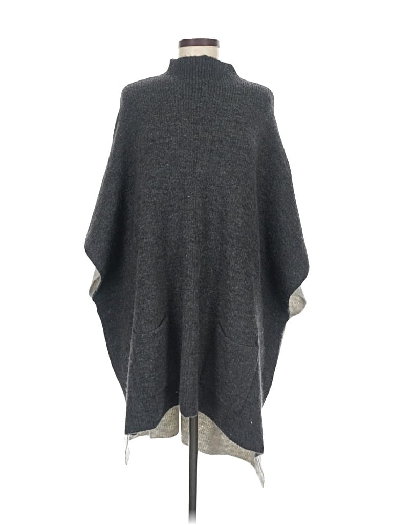 Pre-owned Romeo & Juliet Couture Poncho In Gray