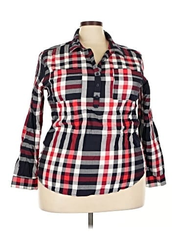 Liz Claiborne Long Sleeve Button-Down Shirt (view 1)