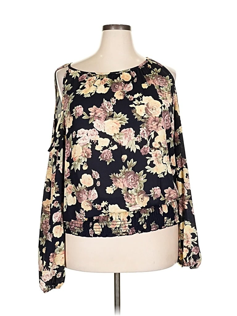 Pre-owned Torrid Long Sleeve Blouse In Black