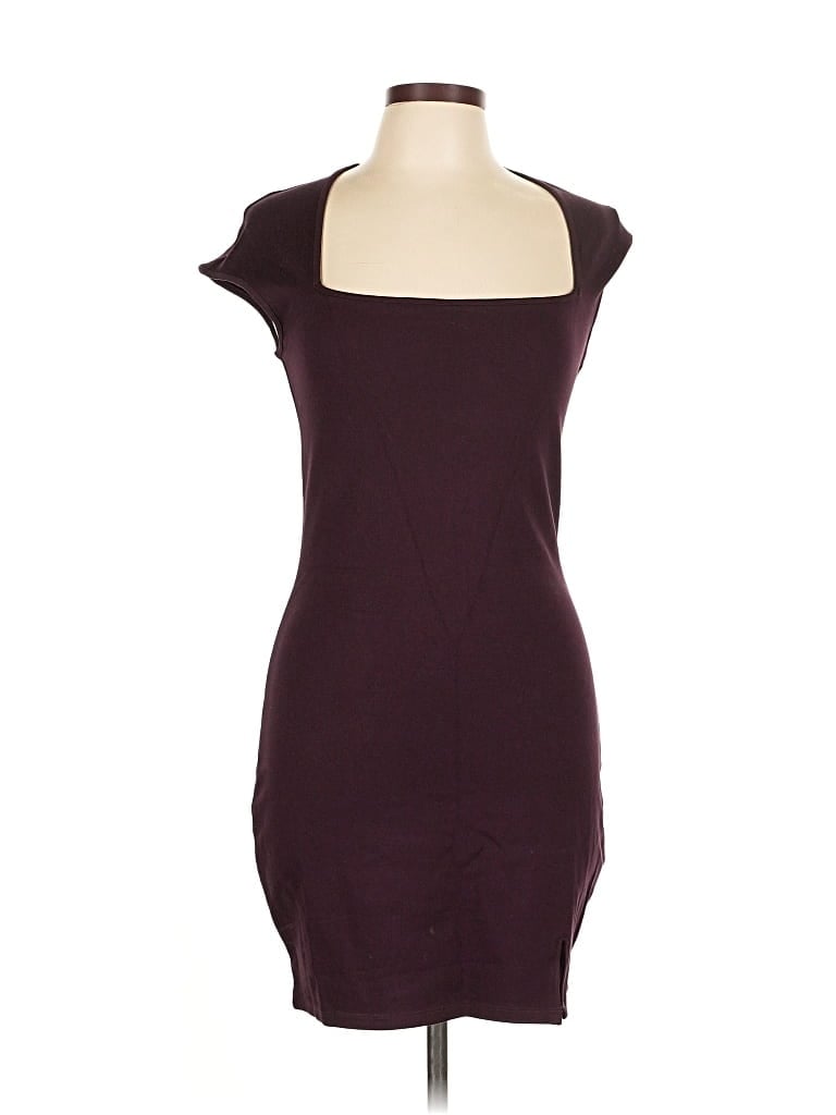 Pre-owned Divided By H&m Casual Dress In Burgundy