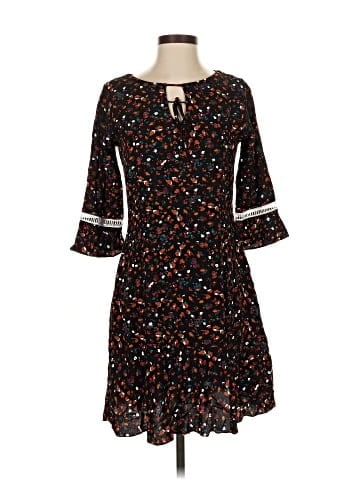 Filomena Fernandez Casual Dress (view 1)