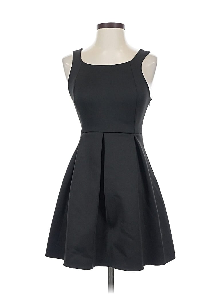 EXPRESS Pre-owned Cocktail Dress In Black