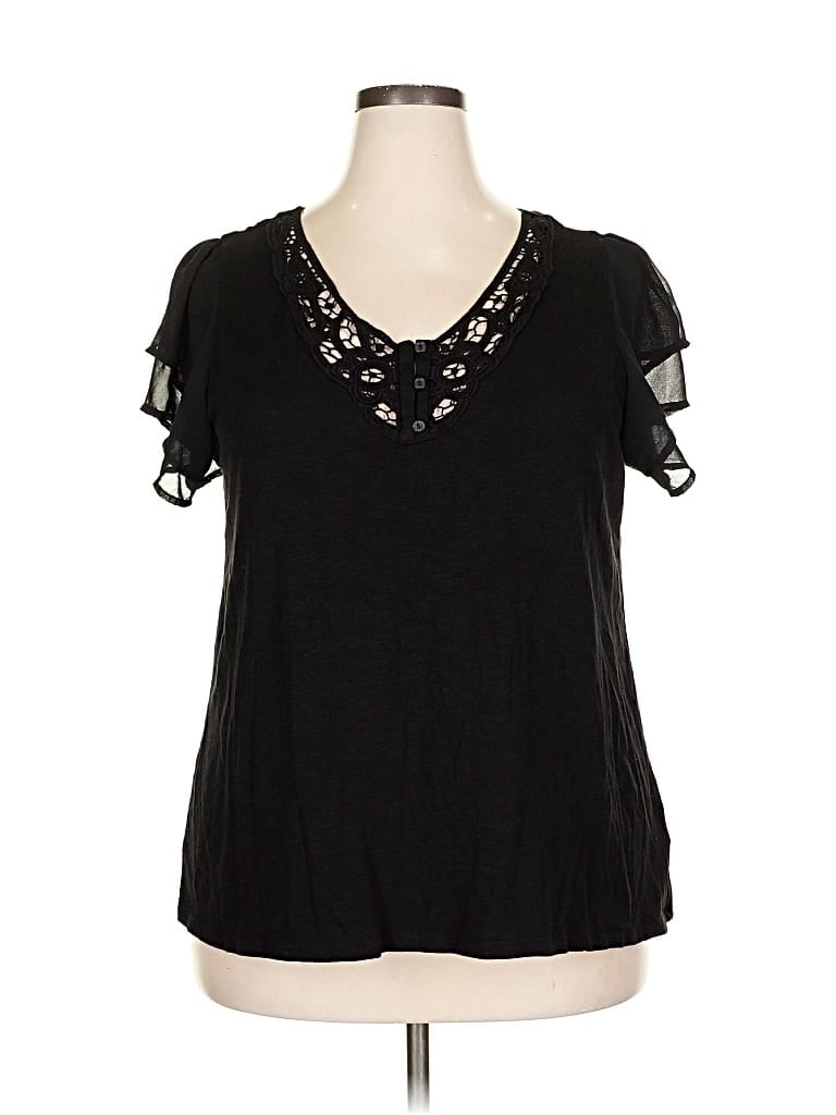 Pre-owned Torrid Short Sleeve Top Black Keyhole Neckline Tops