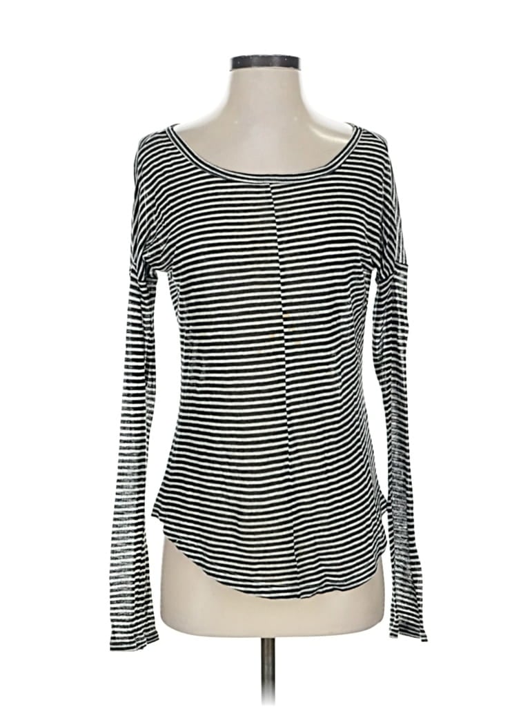 Click to view more detailed imagery on our partner's website Pre-owned Paige Long Sleeve T-shirt In Black