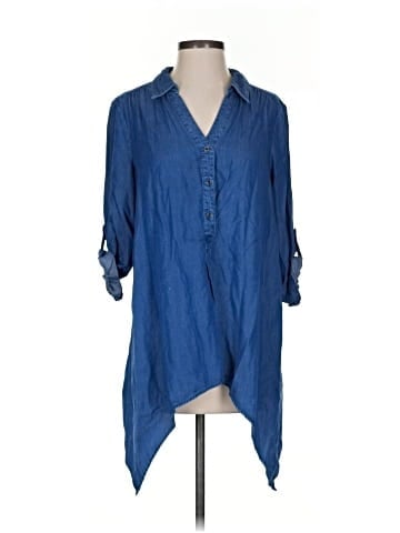 Saks Fifth Avenue Casual Dress (view 1)