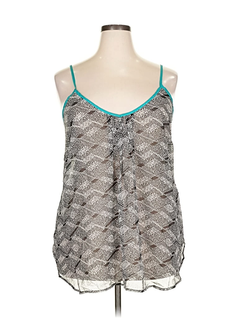 Pre-owned Maurices Sleeveless Blouse In Gray