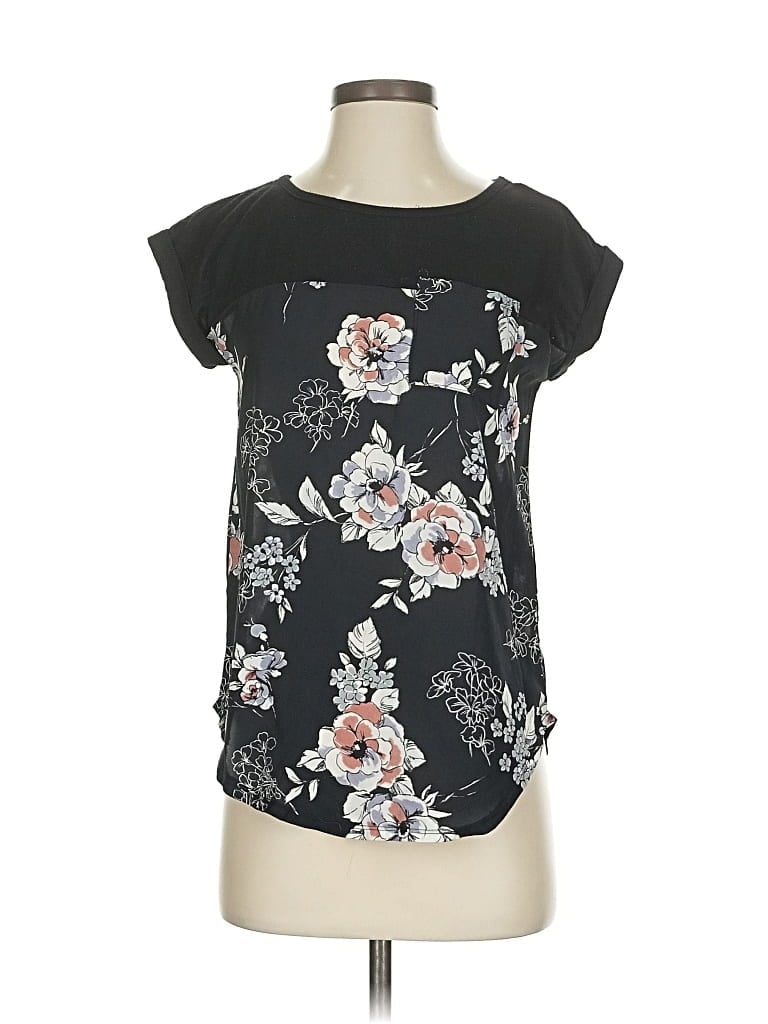REWIND Pre-owned Short Sleeve Top Black Floral Pattern Keyhole Neckline Tops