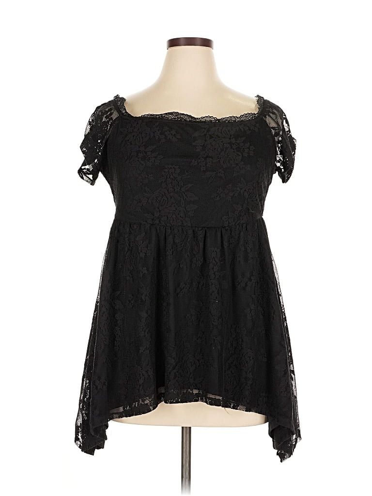 Pre-owned Torrid Short Sleeve Top Black Strapless Neckline Tops