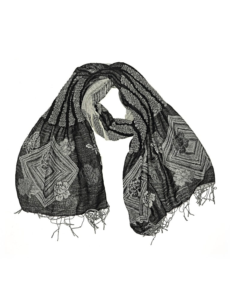 UNBRANDED Pre-owned Scarf In Gray