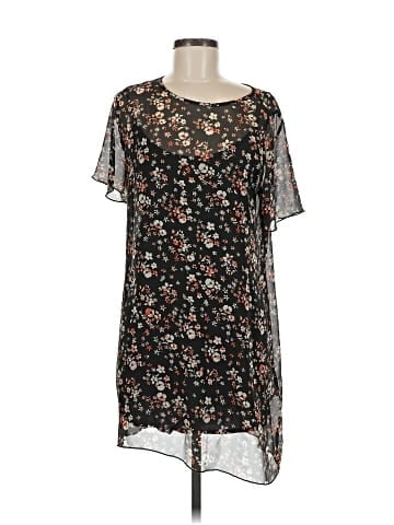 Knot Sisters Casual Dress (view 1)