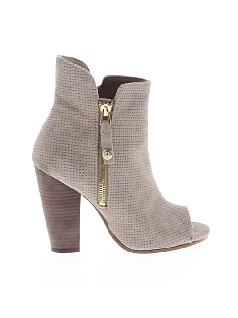 GUESS Pre-owned Boots In Brown