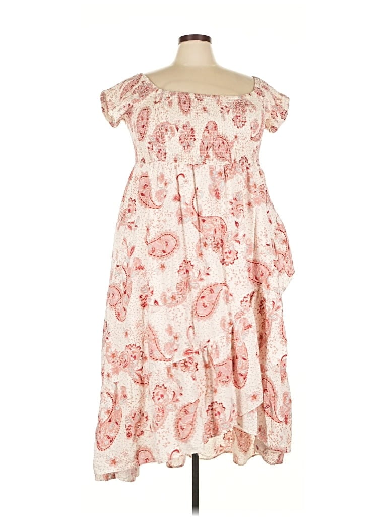 Pre-owned Torrid Casual Dress In White