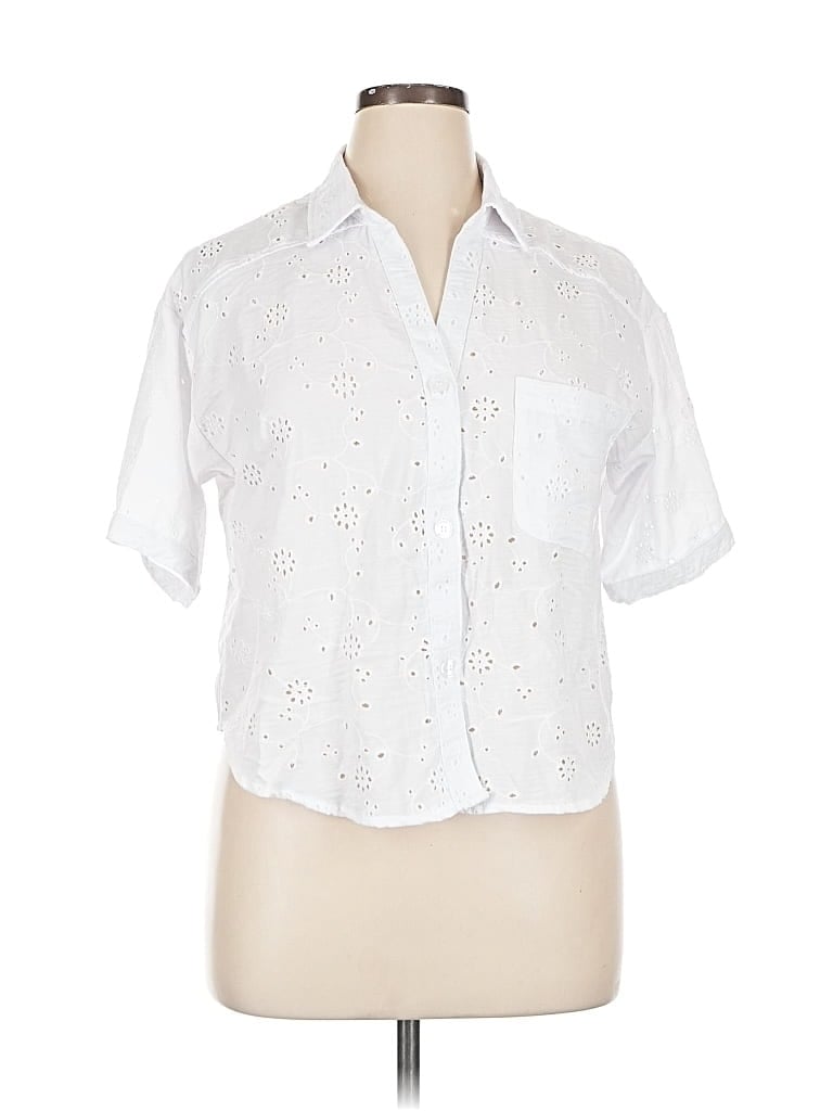 No Comment Short Sleeve Blouse In White