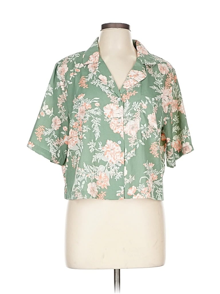 Cupcakes And Cashmere Short Sleeve Blouse In Green