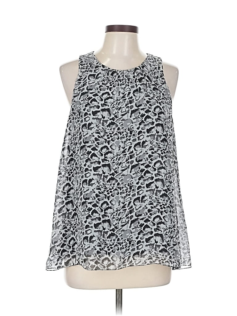Pre-owned Vince Camuto Sleeveless Blouse In Silver
