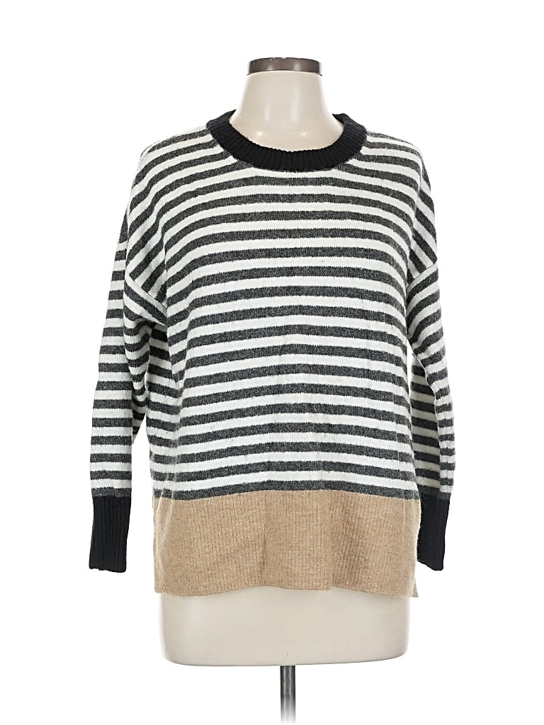 Pre-owned Vince Camuto Pullover Sweater In Gray