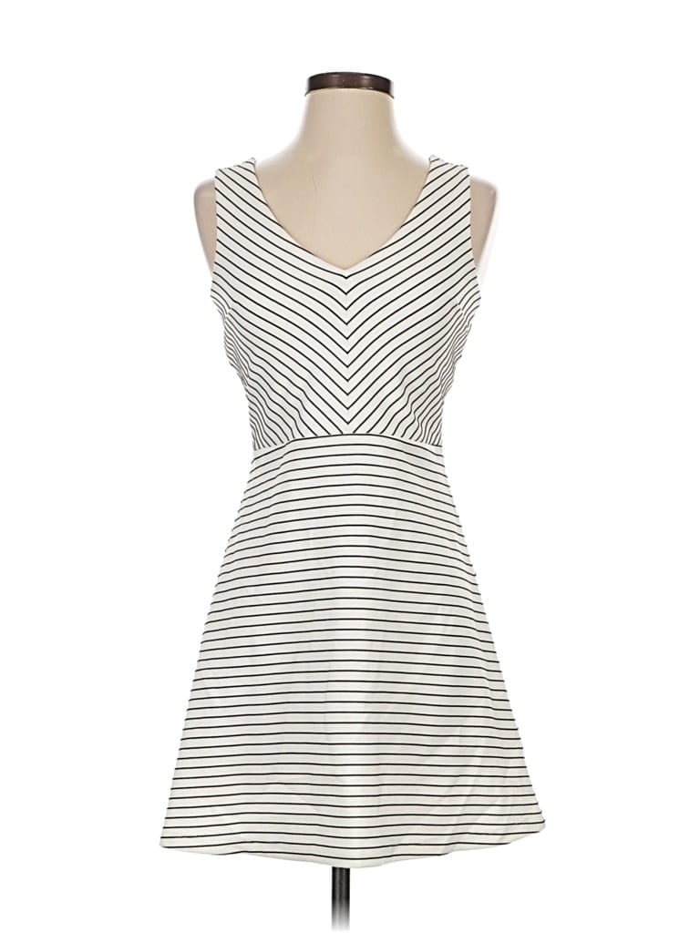 Pre-owned Ann Taylor Loft Casual Dress In White