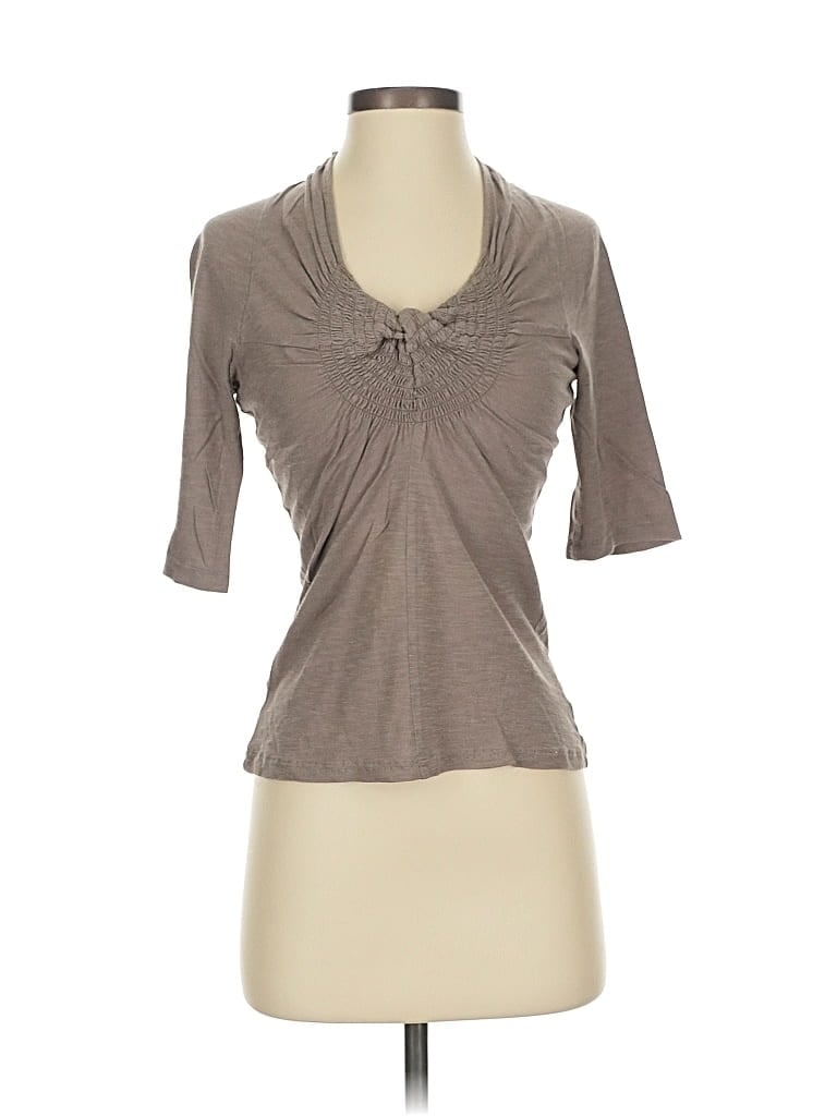 Pre-owned Deletta Short Sleeve Top Gray Keyhole Neckline Tops