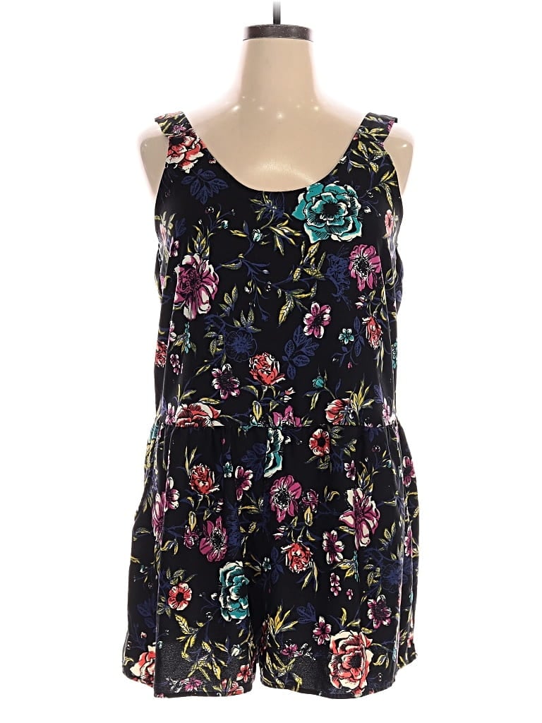 Pre-owned Xhilaration Romper In Black