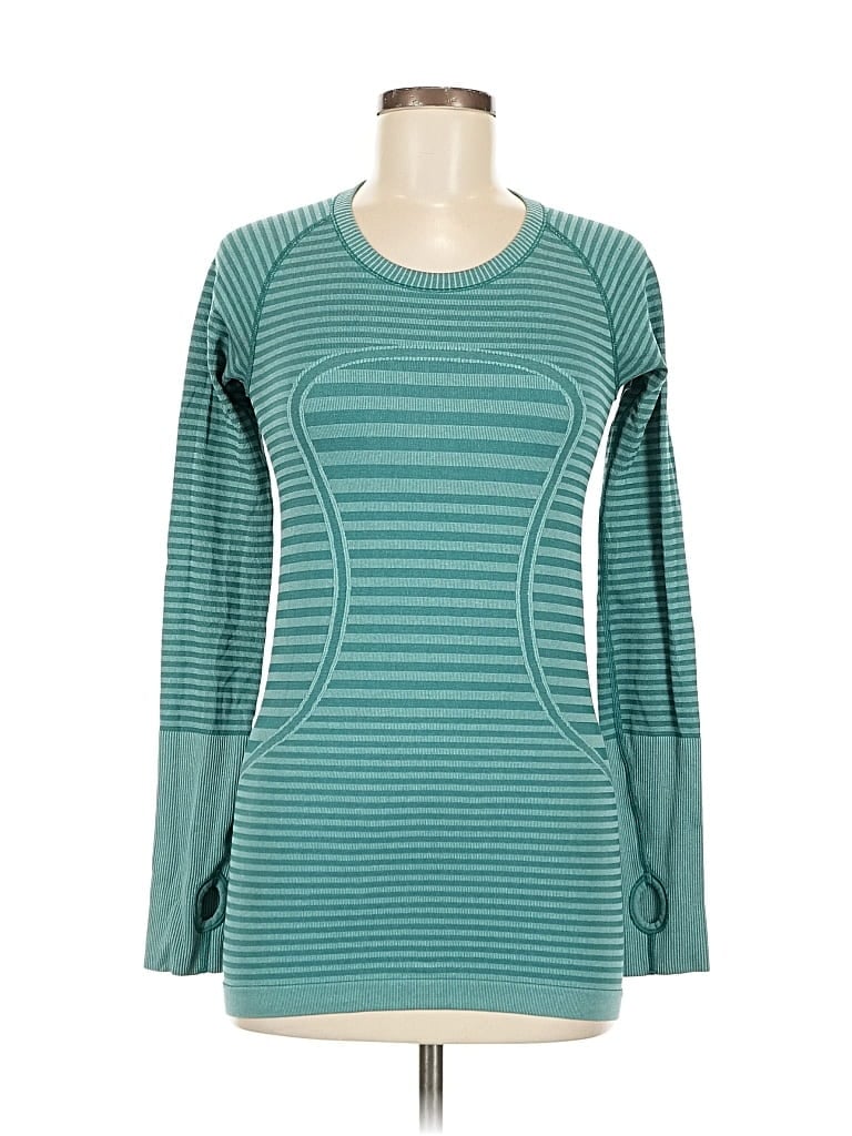 Pre-owned Lululemon Athletica Long Sleeve T-shirt In Blue