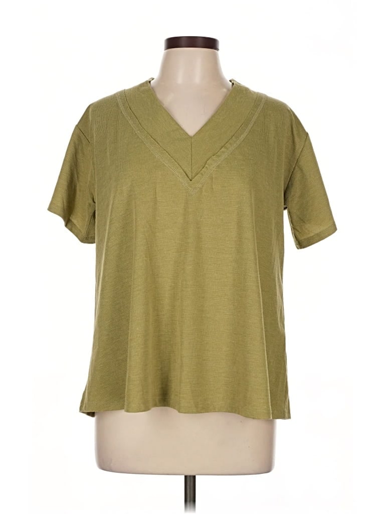 Pre-owned Petal Dew Short Sleeve T-shirt In Green