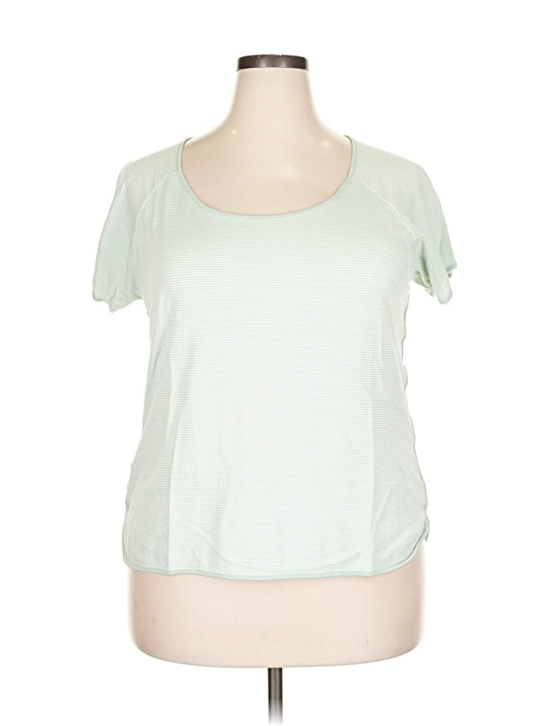 Pre-owned Lake Short Sleeve T-shirt In Green