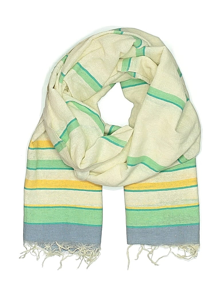 UNBRANDED Pre-owned Scarf In Green