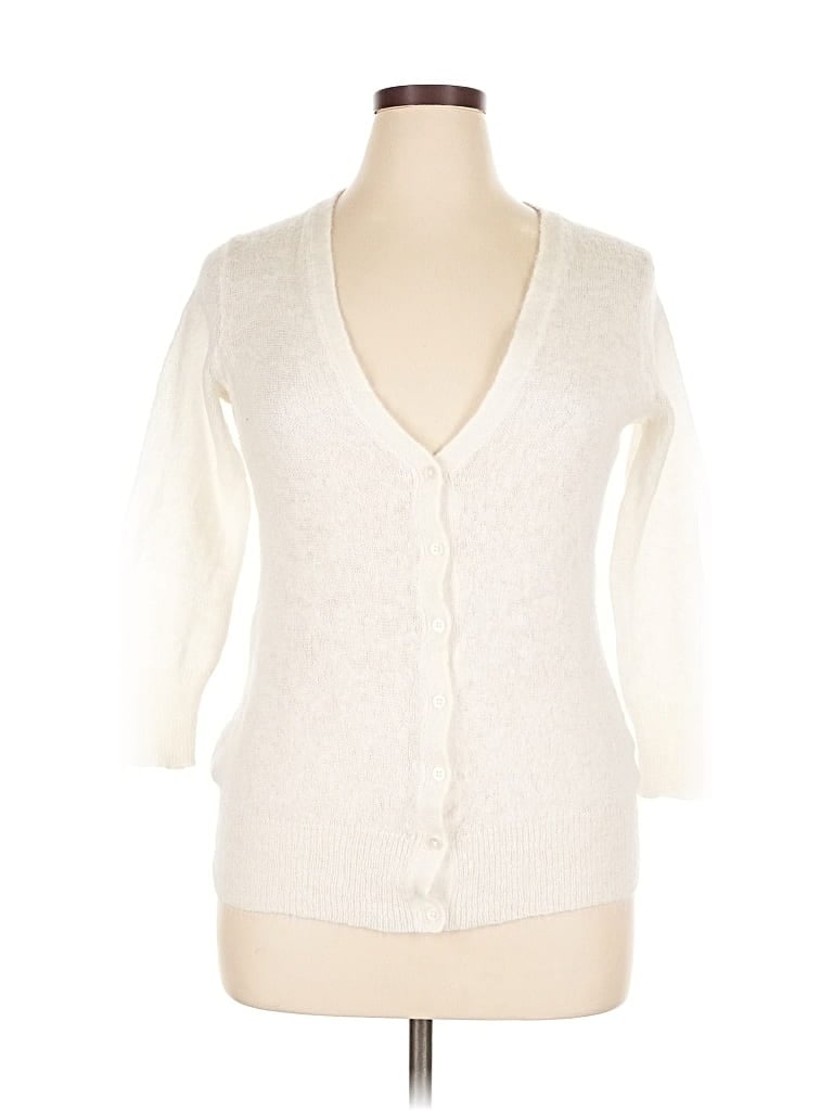 Pre-owned Old Navy Cardigan Sweater In White
