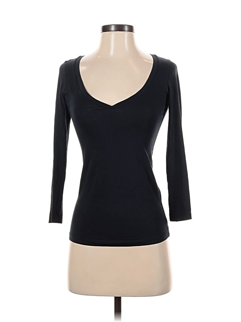 Click to view more detailed imagery on our partner's website Pre-owned Theory 3/4 Sleeve T-shirt In Black