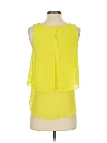 E&M Collection Sleeveless Blouse (view 2)