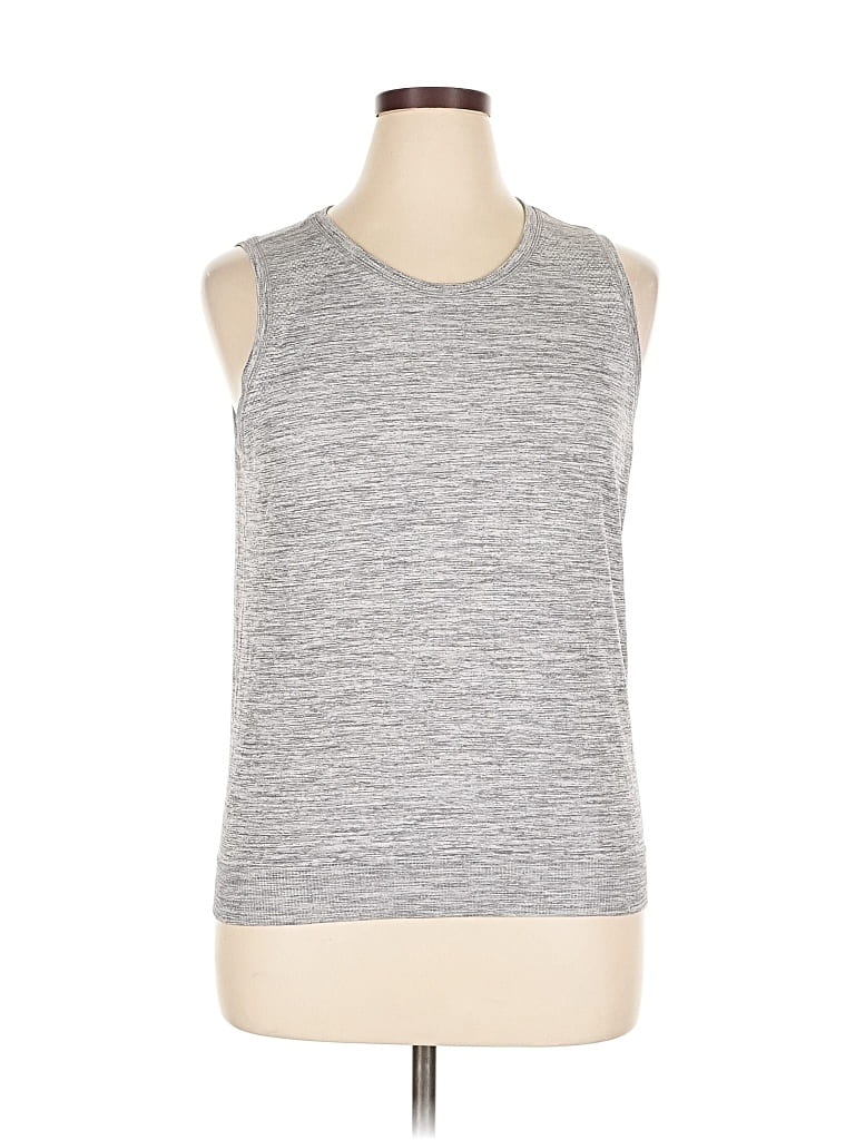 Pre-owned Athleta Sleeveless T-shirt In Silver