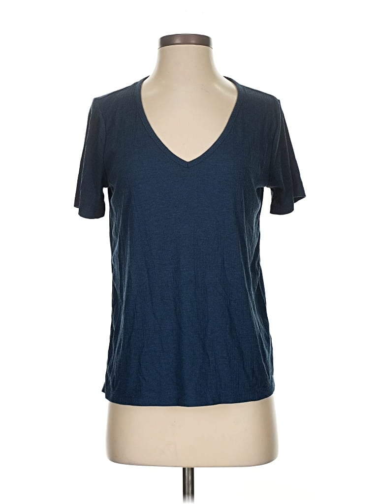 Pre-owned Old Navy Active T-shirt In Blue