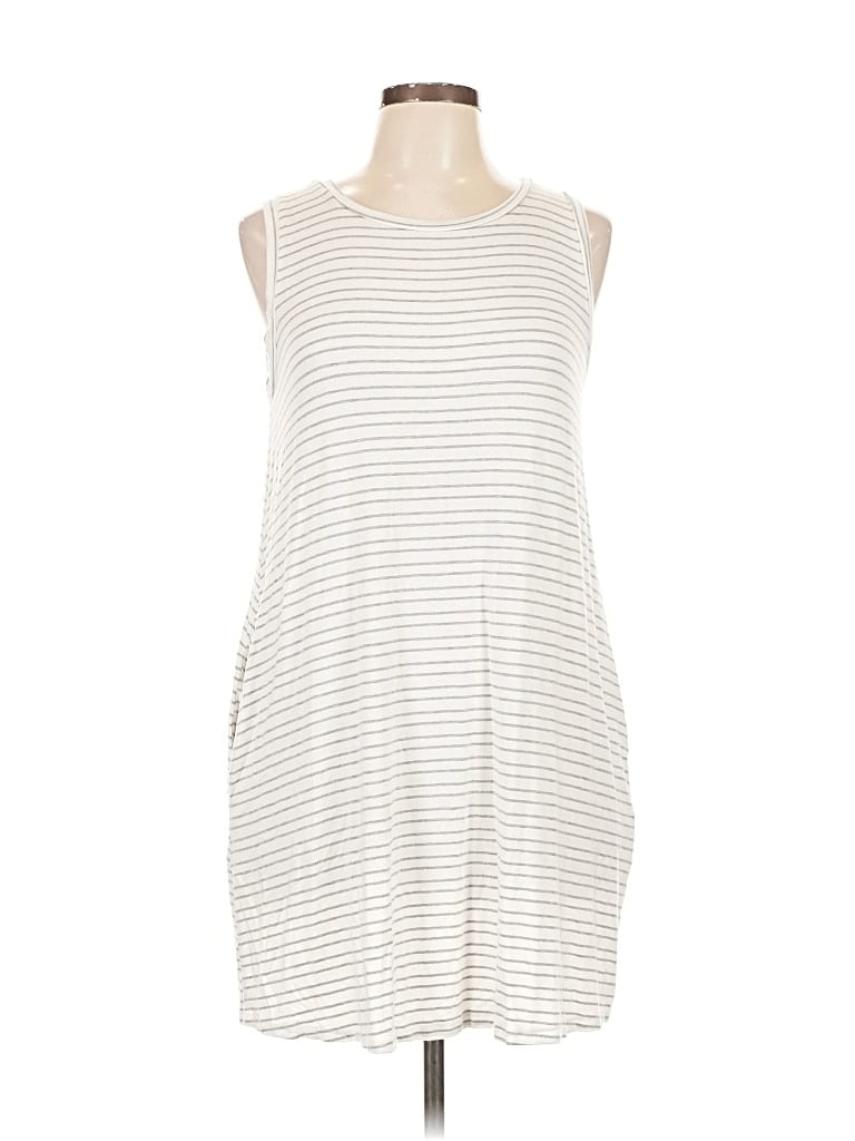 Pre-owned Green Envelope Sleeveless T-shirt In White