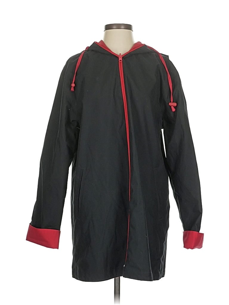 Pre-owned Travelsmith Raincoat In Black