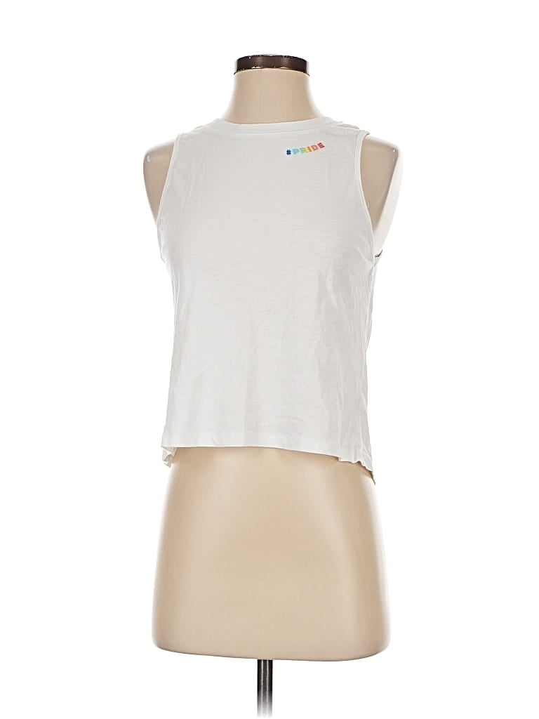 Pre-owned Athleta Sleeveless T-shirt In Silver