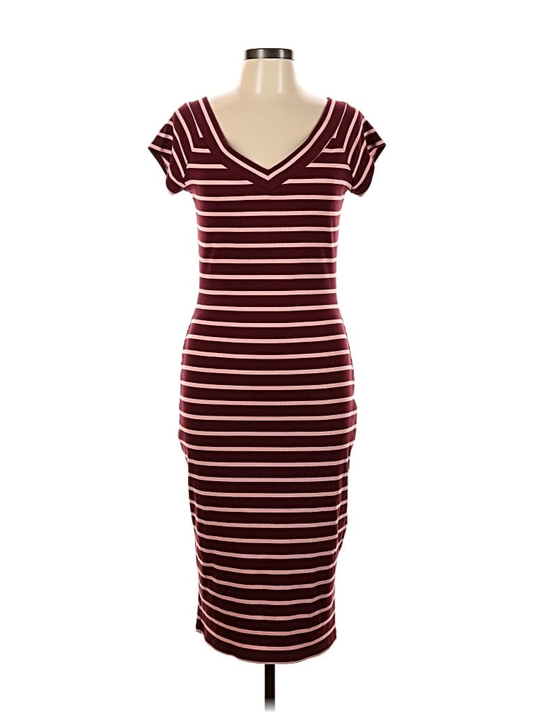 Pre-owned Derek Heart Casual Dress In Burgundy