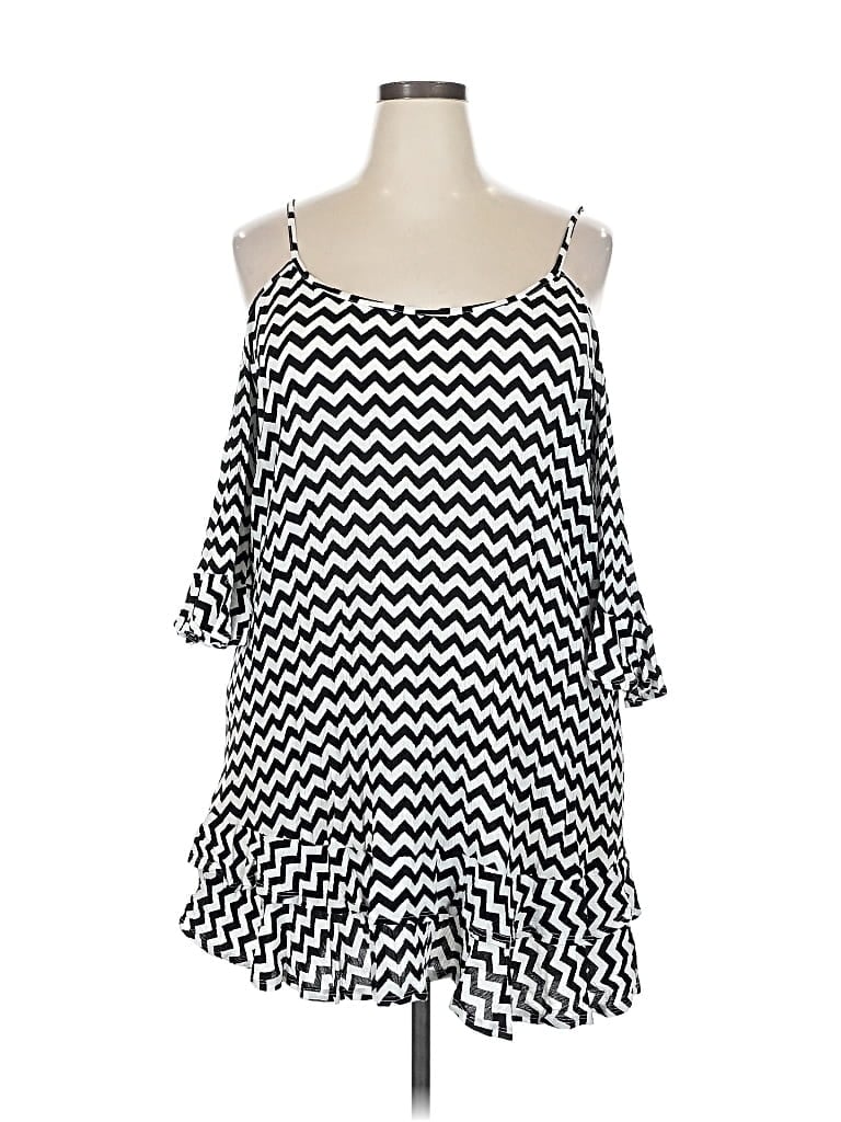 Pre-owned Torrid Casual Dress In Black