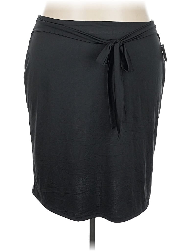 Pre-owned Halogen Casual Skirt In Black