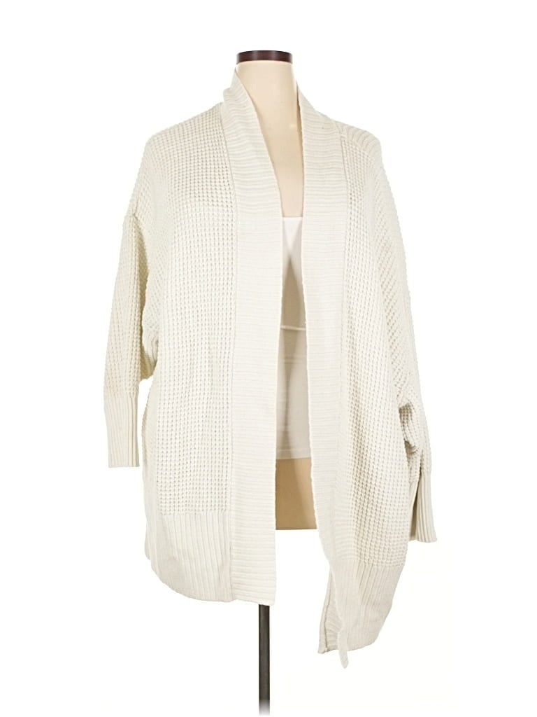 Pre-owned Torrid Cardigan Sweater In White