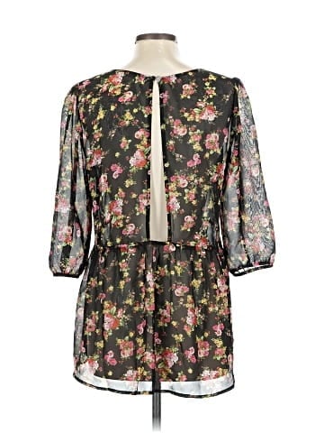 Freebird 3/4 Sleeve Blouse (view 2)