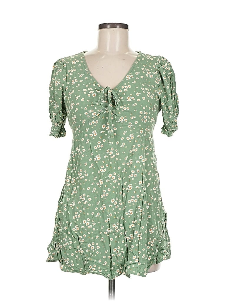 Pre-owned Wild Fable Casual Dress In Green