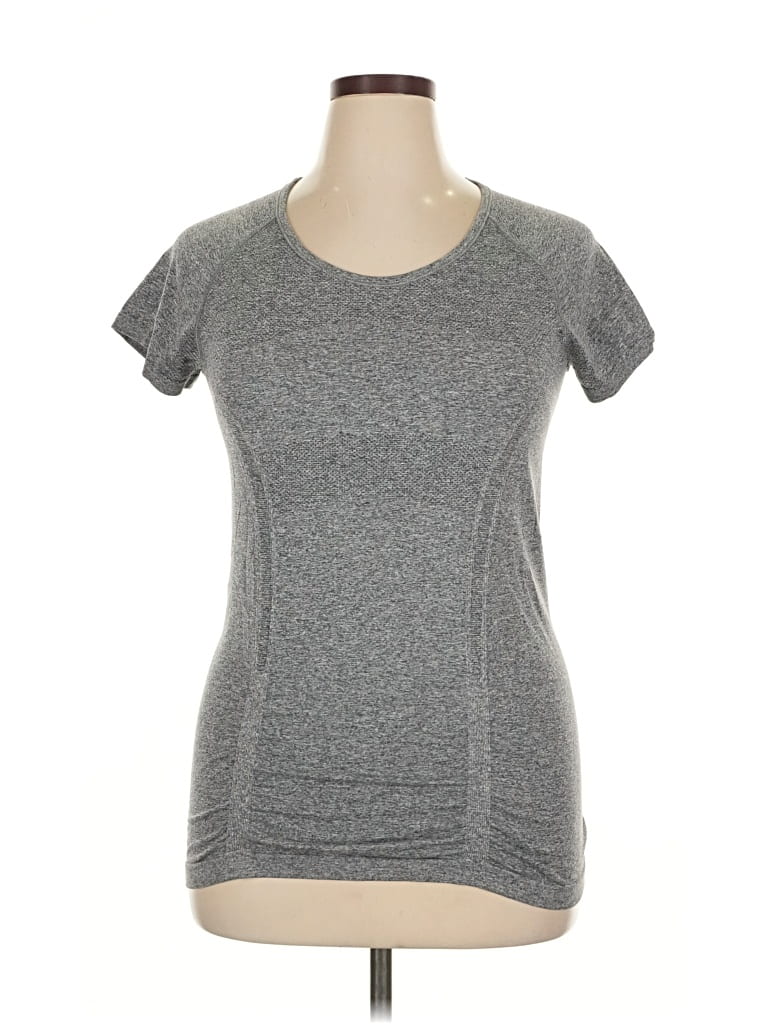 Pre-owned Athleta Active T-shirt In Gray