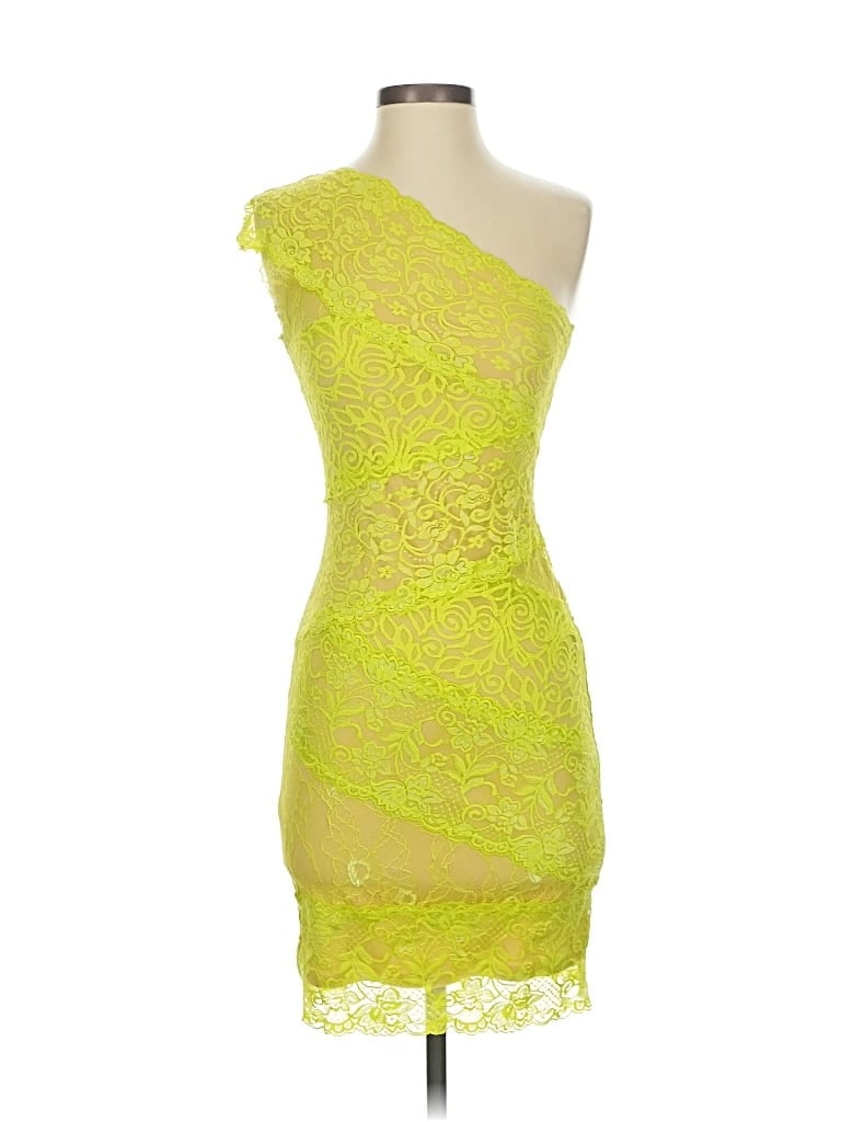 Pre-owned Bebe Cocktail Dress In Yellow